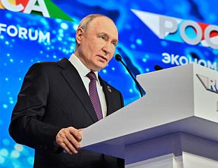 ПУТИН: ЗАПАД ИГРАО ВЕЛИКУ НЕГАТИВНУ УЛОГУ У УНИШТАВАЊУ ЛИБИЈЕ