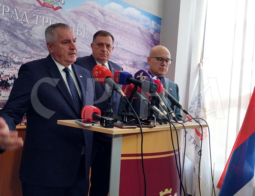 TREBINJE, DECEMBER 1 /SRNA/ - The Prime Minister of Republika Srpska, Radovan Višković, has said that in the coming days, a project will be concluded with a foreign investor for the drafting of project and technical documentation for the construction of an express road from Trebinje to Gacko and further towards Višegrad.