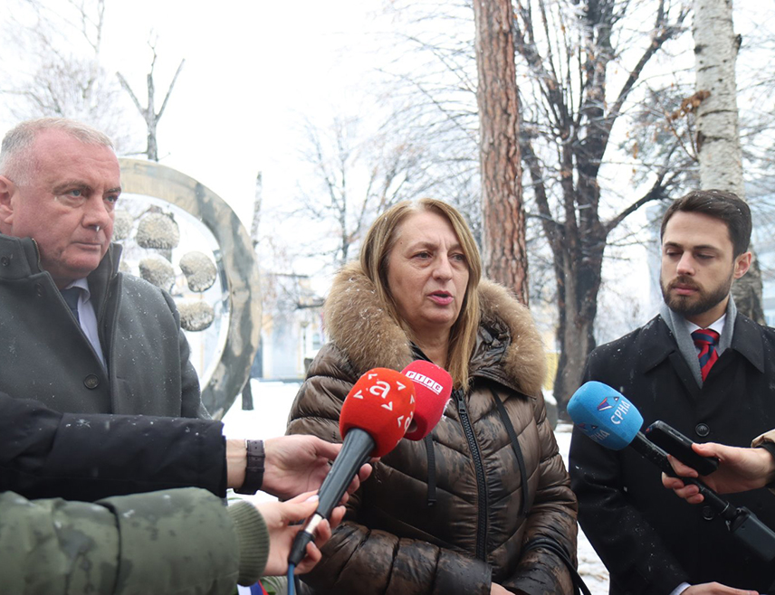 BANJA LUKA, JANUARY 3 /SRNA/ - Republika Srpska must be protected as the apple of our eye, the secretary of the "12 Babies" Association Željka Tubić said today, emphasizing the immeasurable importance of marking Republic Day on January 9.