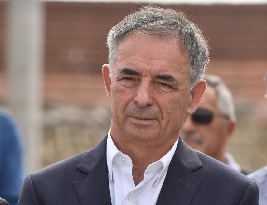 ZAGREB, JANUARY 6 /SRNA/ - The establishment of the Croatian Orthodox Church cannot be accepted, the president of the Serbian National Council (SNV) Milorad Pupovac has stated today.