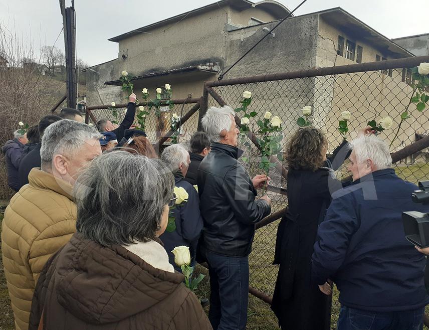 HADŽIĆI, JANUARY 27 /SRNA/ - In the Church of the Holy Apostles Peter and Paul in Osenik near Pazarić, a memorial service was held today on the occasion of the 29th anniversary of the closing of the Silos concentration camp in Tarčin, outside Sarajevo, where more than 600 Serb civilians were imprisoned, 24 of whom died as a result of physical abuse, beatings and torture.