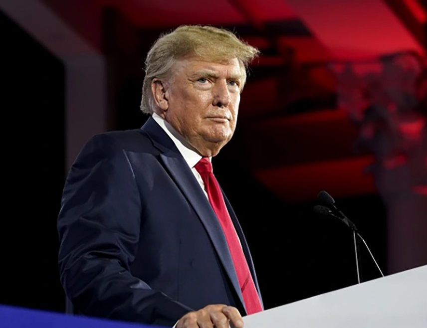 ВАШИНГТОН, 13. ФЕБРУАРА /СРНА/ - Предсједник САД Доналд Трамп изјавио је да жели да разговара са Русијом и Кином о трошењу на одбрану, јавио је Ројтерс.