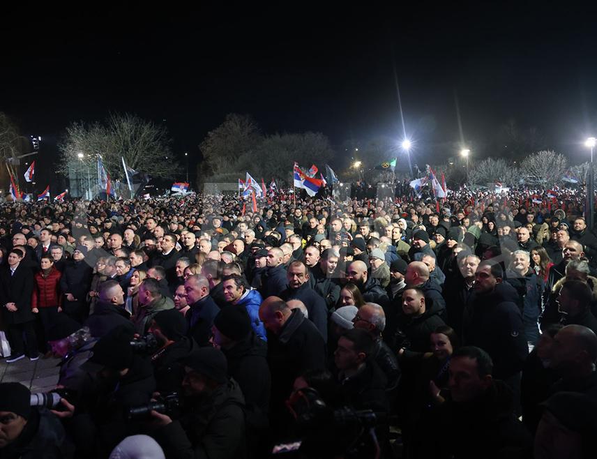 SREMSKA MITROVICA, FEBRUARY 15 /SRNA/ - The Declaration on Vojvodina in Serbia was adopted tonight by popular acclamation at the meeting "We will meet at Candlemas" in Sremska Mitrovica, which, according to the organizers, was attended by more than 120,000 people, including the highest officials of Serbia and Republika Srpska.