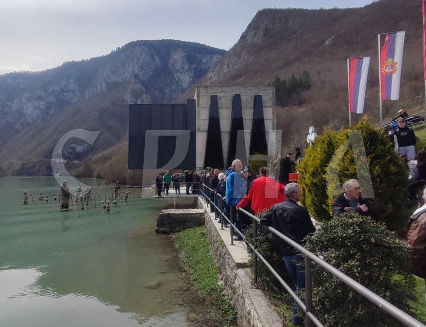 VIŠEGRAD, MARCH 22 /SRNA/ - The Ustasha crime committed 83 years ago against more than 6,000 Serbs in Stari Brod near Višegrad is a reminder of how important it is to preserve Serb state, Rogatica Mayor Ninoslav Prelić said today.