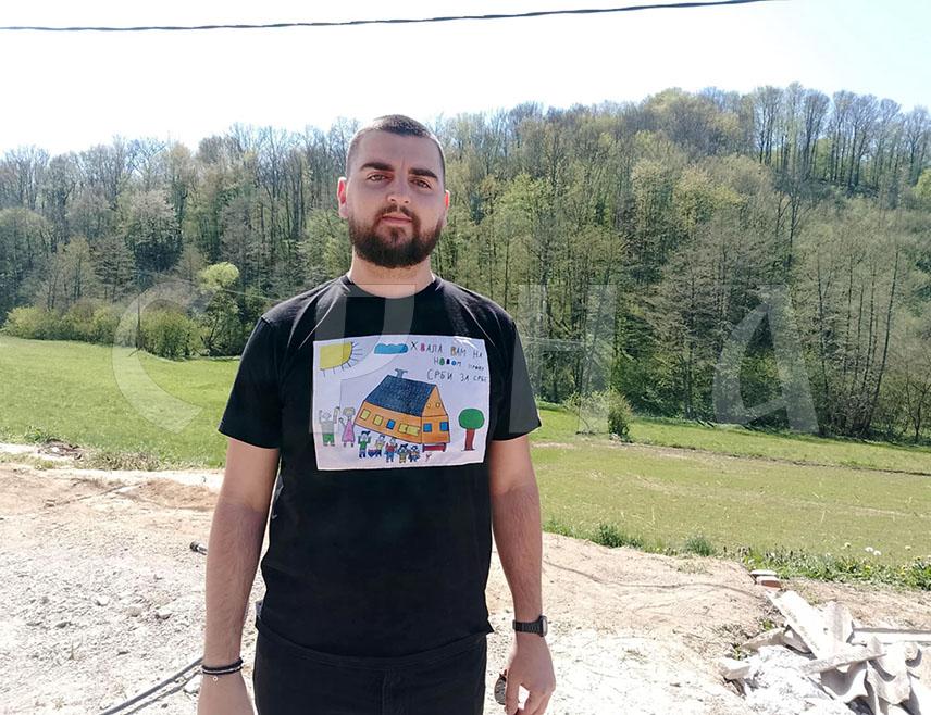 НОВИ ГРАД, 19. АПРИЛА /СРНА/ - Хуманитарна организација "Срби за Србе", која постоји 20 година, до сада је помогла више од 3.500 породица са укупно 18.500 дјеце.