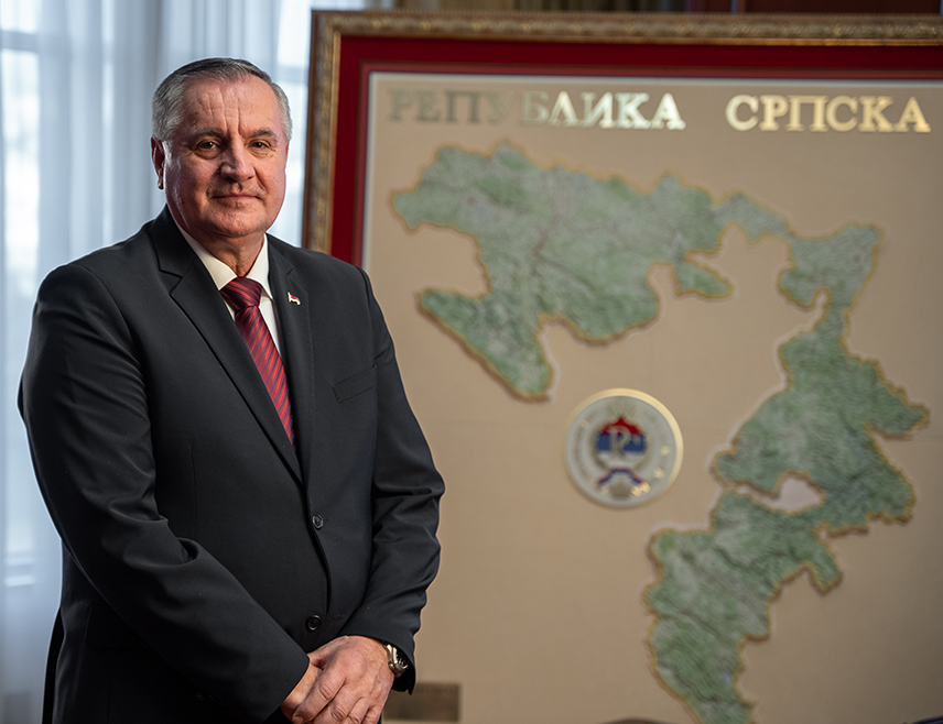 БАЊАЛУКА, 22. АПРИЛА /СРНА/ - Премијер Републике Српске Радован Вишковић упутио је честитку поводом Дан града Бањалуке, 22. априла, и 80 година од њеног ослобођења од фашизма у Другом свјетском рату, истакавши да Влада остаје досљедна у подршци свим пројектима од значаја за град на Врбасу и њене грађане.