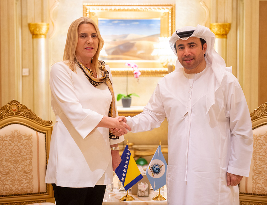 ABU DHABI, APRIL 22 /SRNA/ - Today in Abu Dhabi, Serb Member and Chairwoman of the BiH Presidency Željka Cvijanović spoke with the president of the International Criminal Police Organisation INTERPOL, General Ahmed Naser Al-Raisi, about further improving cooperation with this most important international police organisation in the fight against transnational crime and strengthening regional security.