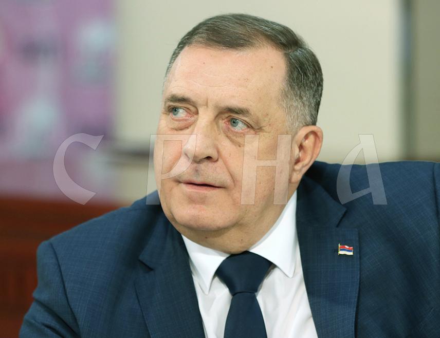 BANJA LUKA, APRIL 24 /SRNA/ - The President of Republika Srpska Milorad Dodik said that no institution of Srpska is hiding, and that the cowards are those who put their institutions, terms of office and political will under Christian Schmidt's skirt and Michael Murphy's Texas boots.
