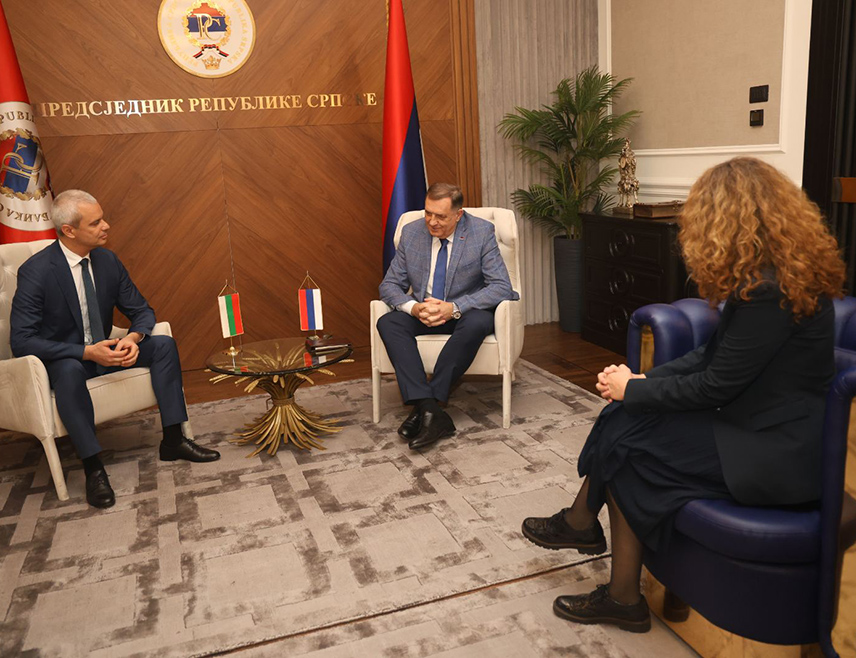 BANJA LUKA, APRIL 26 /SRNA/ - Republika Srpska President Milorad Dodik and Kostadin Kostadinov, the leader of the Bulgarian party "Revival," met today in Banja Luka to discuss the current situation in the region and Europe. They emphasized their consistent support for the policies of preserving traditional family values advocated by U.S. President Donald Trump.
