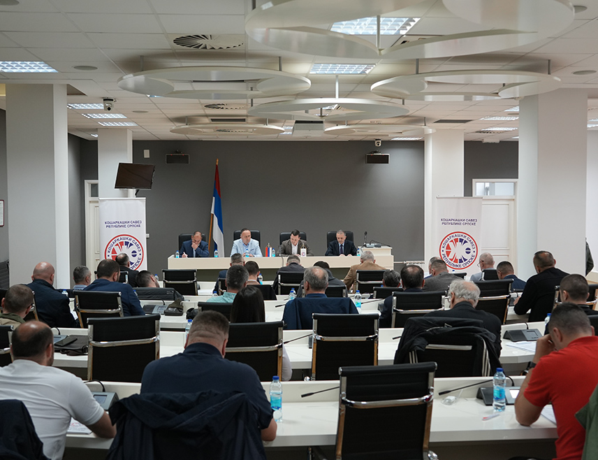 ИСТОЧНО САРАЈЕВО, 26. АПРИЛА /СРНА/ - За новог предсједника Кошаркашког савеза Републике Српске изабран је Милан Ђајић, који је најавио да ће посебан акценат у будућем раду Савеза бити у раду са најмлађим и најталентованијим кошаркашима унапређењем програма за млађе категорије и стварање бољих услова за њихов напредак и усавршавање.