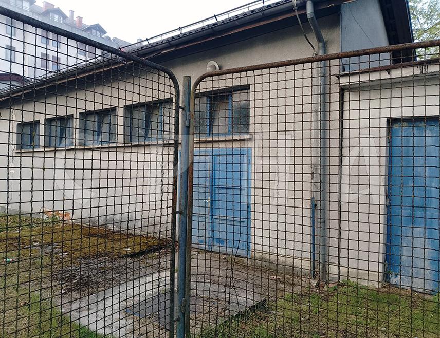 НОВИ ГРАД, 30. АПРИЛА /СРНА/ - Начелник општине Нови Град Мирослав Дрљача рекао је Срни да би реконструкција препумпне станице требало да буде завршена током љета и да ће након тога ова локална заједница имати сигурну одбрану од подземних вода у наредних 30 година.