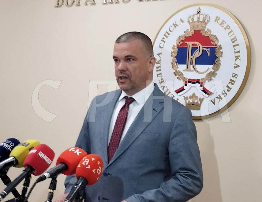 БАЊАЛУКА, 7. МАЈА /СРНА/ - У Бањалуци ће у петак бити одржан марш "Бесмртног пука" поводом обиљежавања 9. маја – Дана побједе над фашизмом, изјавио је данас помоћник министра за борачко-инвалидску заштиту Републике Српске Небојша Видаковић.