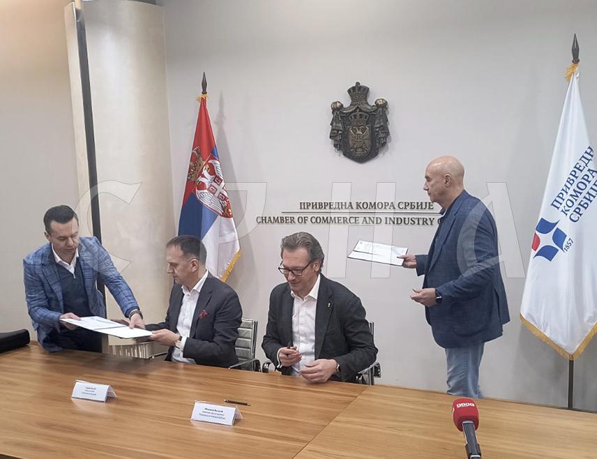 БЕОГРАД, 13. МАЈА /СРНА/ - Предсједник "Јахорина економског форума" Горан Рачић и замјеник предсједника Привредне коморе Србије Михаило Весовић потписали су данас у Београду споразум о сарадњи у организовању "Јахорина економског форума 2025".