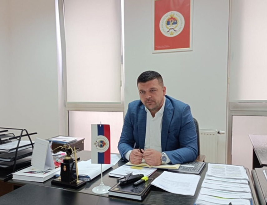 ИСТОЧНО САРАЈЕВО, 15. МАЈА /СРНА/ - Дио тима за спашавање на води и под водом Републичке управе цивилне заштите послат је да помогне у тражењу несталог Боже Лопатића, рекао је Срни вршилац дужности директора ове управе Борис Трнинић.