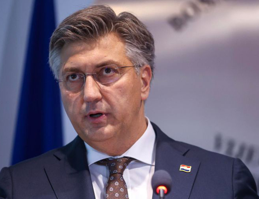 ЗАГРЕБ, 26. МАЈА /СРНА/ - Хрватски премијер Андреј Пленковић изјавио је данас, поводом обиљежавања 30 година Дејтонског споразума, да је принцип равноправности три конститутивна народа у БиХ погажен и да су Хрвати већ четири изборна циклуса лишени права да изаберу свог легитимног представника.