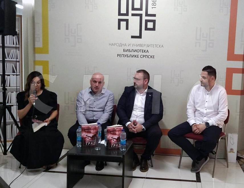 BANJA LUKA, JUNE 10 /SRNA/ – The book "Like a Bad Dream, Take One Last Look at the City" describes the historical context in which a system turned its sharpest instruments against Serbs in the Neretva Valley and Mostar, stated historian and author Predrag Lozo.