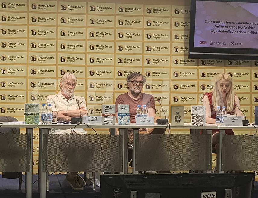 БЕОГРАД, 11. ЈУНА /СРНА/ – Прослављени режисер и директор Андрићевог института Емир Кустурица рекао је данас да се имена добитника "Велике награде Иво Андрић" више неће саопштавати у Београду.