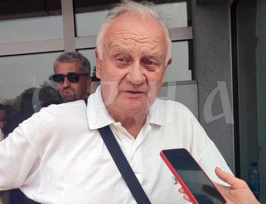 PALE, JUNE 15 /SRNA/ - Dragan Kalinić, a member of the Republika Srpska Creators Association, says that by the end of the month “it will become clear where BiH is headed and which direction Republika Srpska will take,” as well as “whether it can remain whole out of three parts,” since anything else, he says, would mean the end of the Dayton-based BiH.