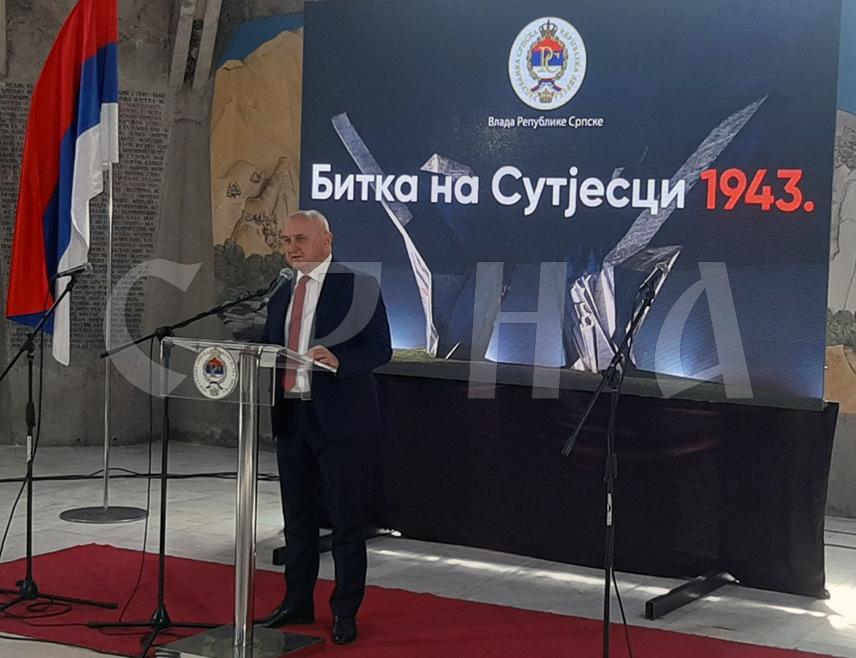 ТЈЕНТИШТЕ, 15. ЈУНА /СРНА/ - Битка на Сутјесци је била преломна у Народноослободилачком рату, јер је баш на том мјесту Пета непријатељска офанзива иако бројчано надмоћнија доживјела неуспјех, рекао је данас министар енергетике и рударства Републике Српске Петар Ђокић на обиљежавању 82 година од ове битке.