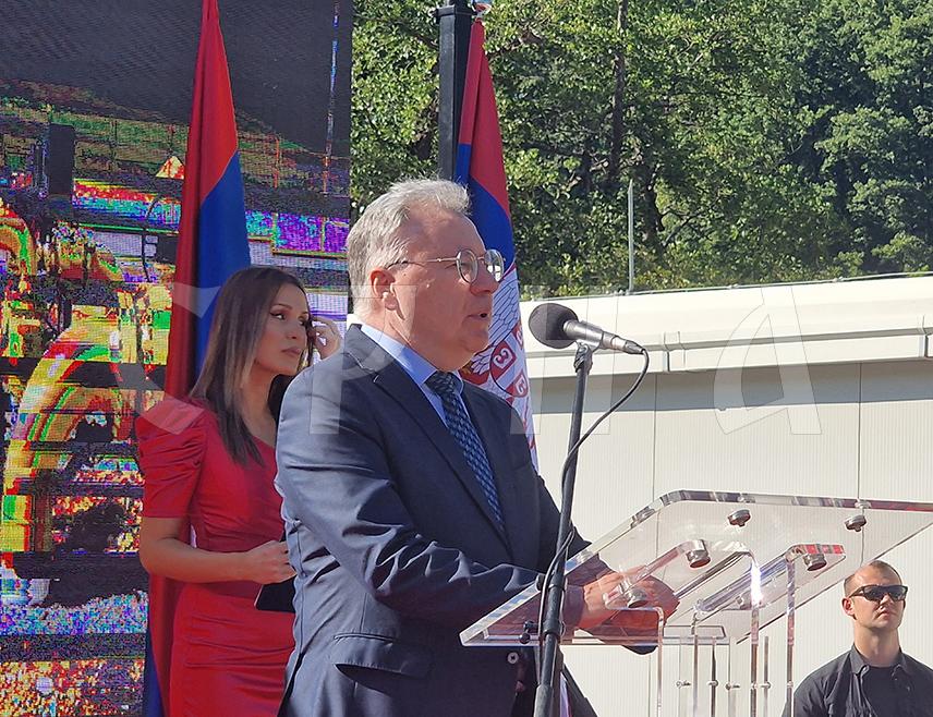 ШЕКОВИЋИ, 15. ЈУНА /СРНА/ - Русија је увијек била озбиљан партнер и биће и у будућности, рекао је руски амбасадор у БиХ Игор Калабухов код примопредајне станице Јаковице у Шековићима, гдје ће данас бити озваничен почетак радова на гасификацији источног дијела Републике Српске.