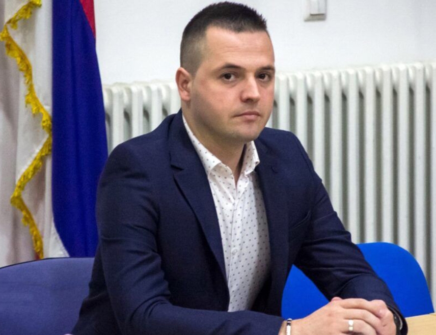 ФОЧА, 24. ЈУНА /СРНА/ - Начелник општине Фоча Милан Вукадиновић оцијенио је да је изградња моста преко ријеке Таре стратешки битан пројекат не само за овај град, него и Републику Српску и цио регион с циљем увезивања туризма, али и генерално развоја привреде.