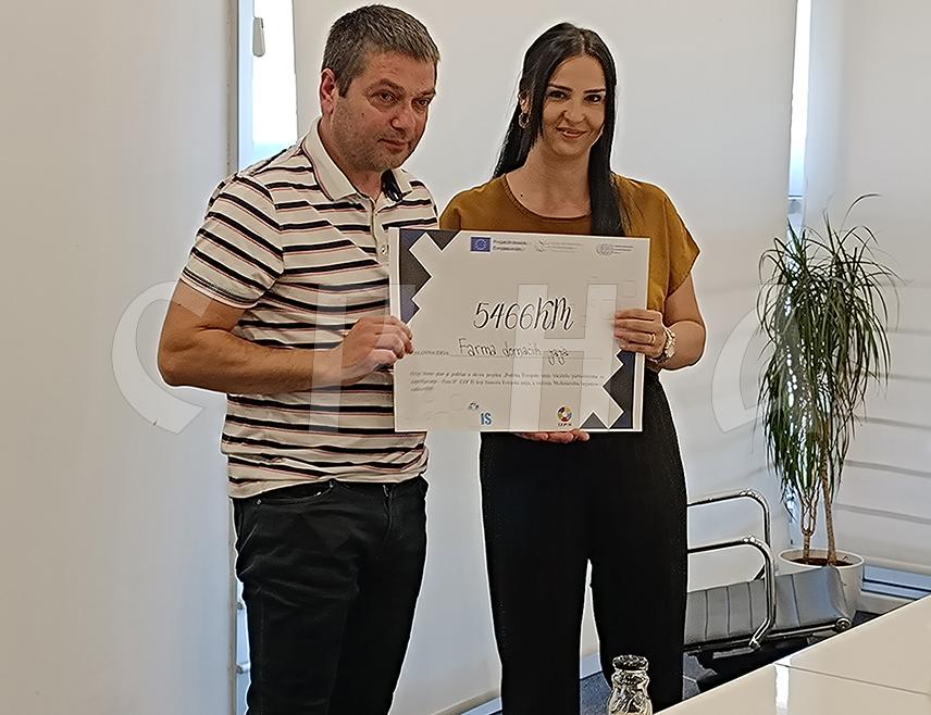 ИСТОЧНО САРАЈЕВО, 25. ЈУНА /СРНА/ - Представници Градске развојне агенције Источно Сарајево потписали су данас са 10 корисника уговоре о додјели грант средстава од по 3.000 долара за покретање бизниса на подручју града у оквиру пројекта "Корак до посла".