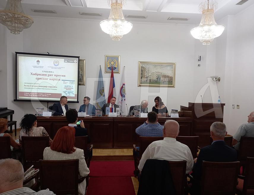 BANJA LUKA, JUNE 28 /SRNA/ - Russian academic Igor Panarin stated that an example of hybrid warfare in Republika Srpska can be seen in the unlawful proceedings and smear campaign being waged against Republika Srpska President Milorad Dodik.