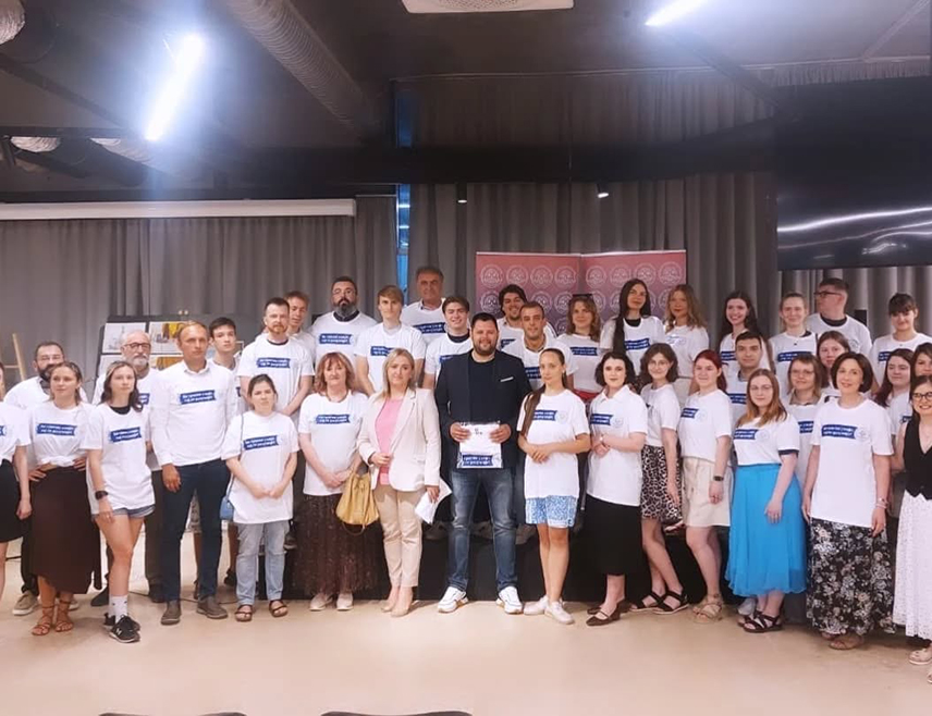 ПОДГОРИЦА, 7. ЈУЛА /СРНА/ - Предсједник општине Никшић Марко Ковачевић отворио је пету Љетну школу српског језика, коју традиционално организује Матица српска – Друштво чланова у Црној Гори и том приликом поручио да је Никшић право мјесто на којем треба отпочети учење српског језика.