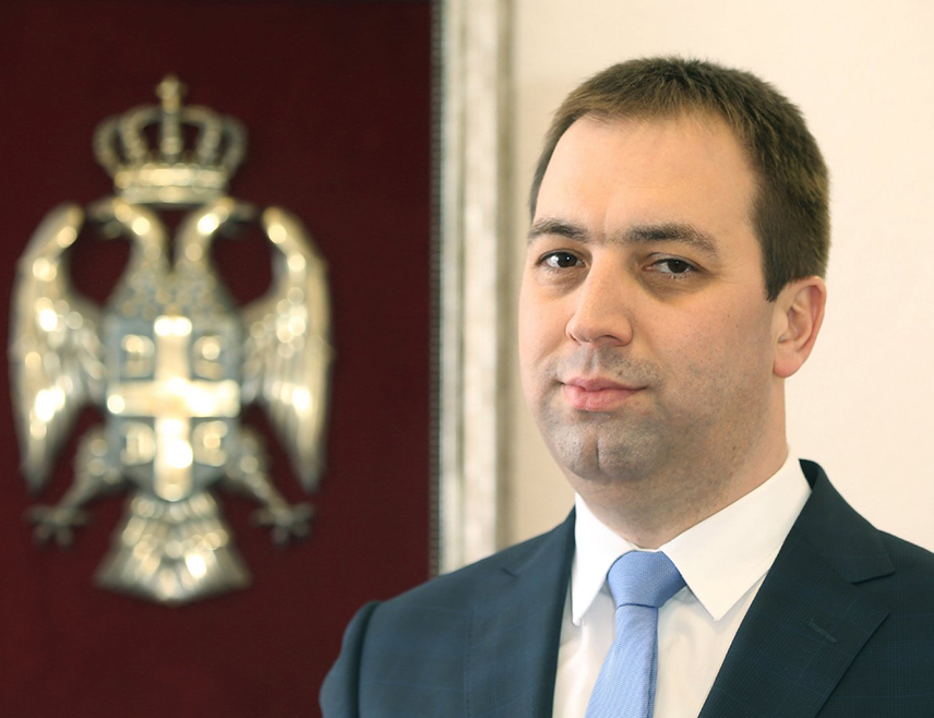 BANJA LUKA, JULY 11 /SRNA/ - Exactly ten years ago, on July 11, 2015, an assassination attempt was made against the then Prime Minister of Serbia, and today the President of Serbia, Aleksandar Vučić, at the Memorial Center in Potočari, the president of the SPS, Goran Selak, said and added that it was a lynching attempt, orchestrated and enabled by the silence of those who should have prevented the attack.