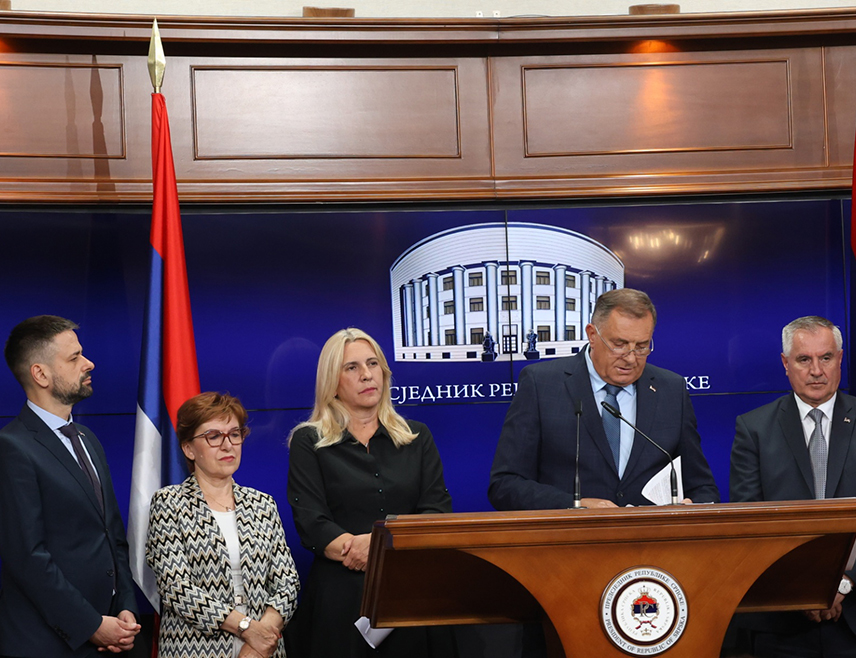 BANJA LUKA, JULY 17 /SRNA/ - Republika Srpska President Milorad Dodik stated that Christian Schmidt is not the High Representative, that he has no right to make decisions, that everything he does is harmful, that he is destroying BiH, and that this represents the collapse of European policy.