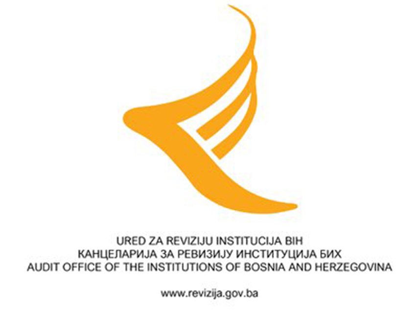 САРАЈЕВО, 19. ЈУЛА /СРНА/ - Комисија за очување националних споменика упркос вишегодишњим препорукама Канцеларије за ревизију институција БиХ ни претходне године није покренула процедуру именовања извршног функционера у складу са одредбама Закона о државној служби у институцијама БиХ, Пословника о раду комисије и Правилника о унутрашњој организацији.