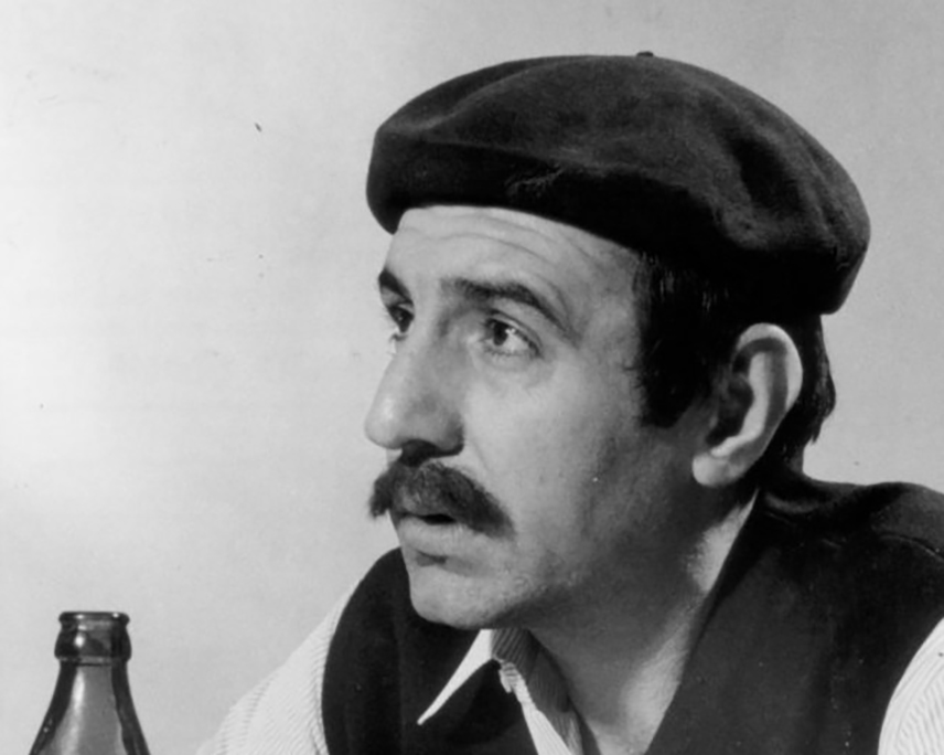 БИЈЕЉИНА, 21. ЈУЛА /СРНА/ - Српски глумац Зоран Радмиловић /1933-1985/, мајстор импровизације, преминуо је на данашњи дан 1985. године.