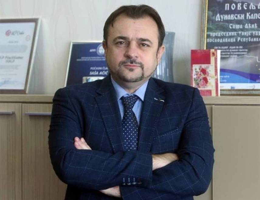 БАЊАЛУКА, 22. ЈУЛА /СРНА/ - Директор Уније послодаваца Републике Српске Саша Аћић изјавио је Срни да је спољнотрговинска размјена САД и Републике Српске на ниском нивоу и да неће бити драматичних директних посљедица по домаћу економију након што 1. августа ступе на снагу америчке царине од 30 одсто, али хоће индиректне штете.