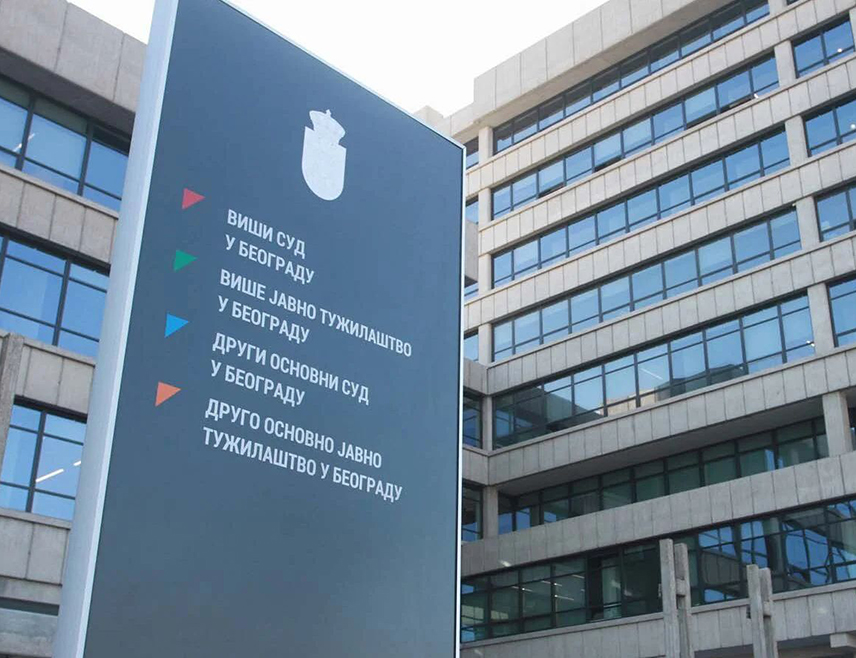 БЕОГРАД, 22. ЈУЛА /СРНА/ - Више јавно тужилаштво у Београду дало је налог Првом основном јавном тужилаштву да формира предмет поводом више медијских објава у вези са отуђењем имовине велике вриједности која је у власништву Студентског културног центра /СКЦ/, провјери дате наводе, те идентификује починиоце.