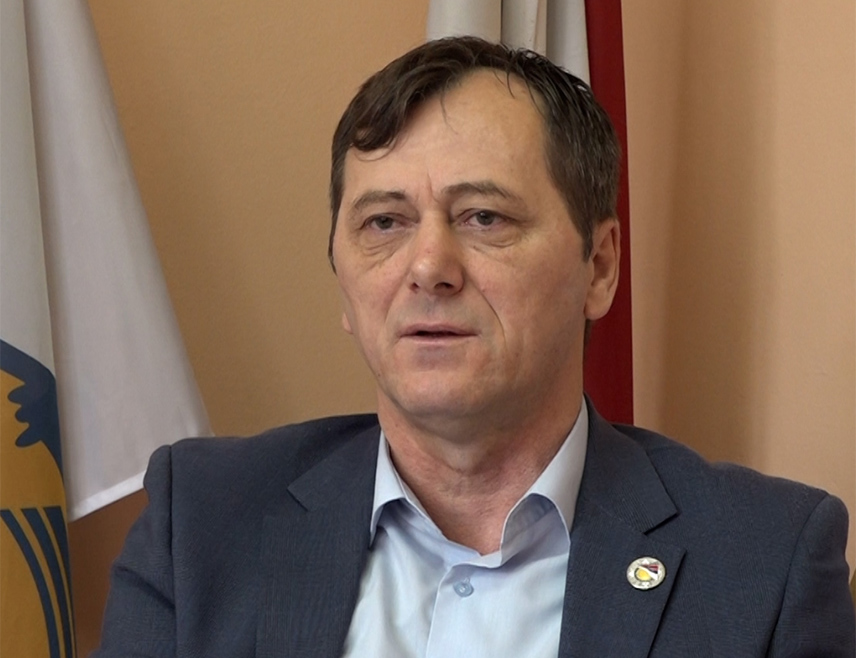 БАЊАЛУКА, 24. ЈУЛА /СРНА/ - Предсједник Предсједништва Борачке организације Републике Српске /БОРС/ Милован Гагић очекује да ће од почетка наредне године бити у примјени измијењени Закон о правима бораца, ратних војних инвалида и породица погинулих бораца, којим ће значајно бити побољшан положај 16.000 најугроженијих бораца у Српској.