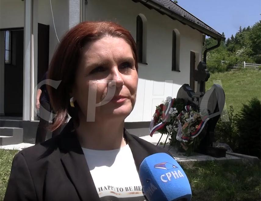 БАЊАЛУКА, 1. АВГУСТА /СРНА/ - Предсједник Републичке организације породица заробљених, погинулих бораца и несталих цивила Исидора Граорац рекла је да потврђивање пресуде Суда БиХ предсједнику Републике Српске Милораду Додику представља наставак атака на Републику Српску и њене институције, али да ће српски народ данас у миру, свим правним актима и начелима, бранити Српску.