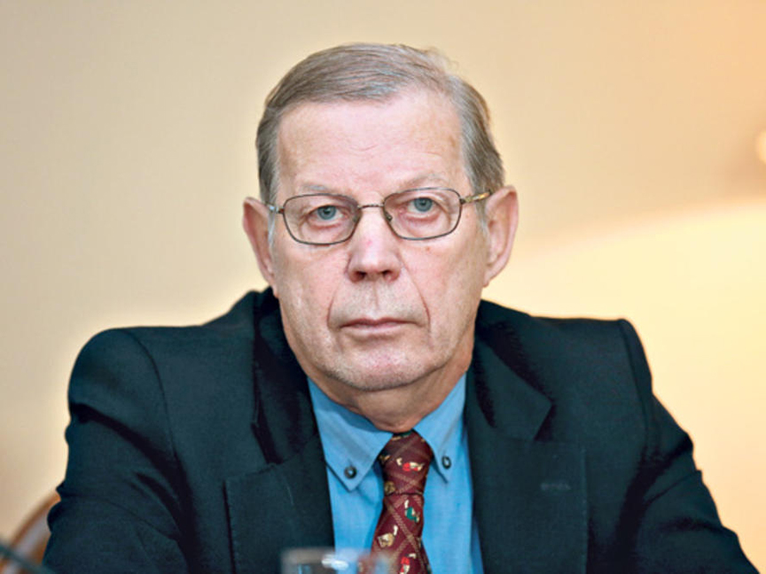 BELGRADE, AUGUST 1 /SRNA/ - Former Serbian diplomat Zoran Milivojević believes that the Serb people, after the Court of BiH confirmed the first-instance verdict against the President of Republika Srpska Milorad Dodik, will not accept bringing into question not only the President of Srpska, but also all the institutions of the Srpska.