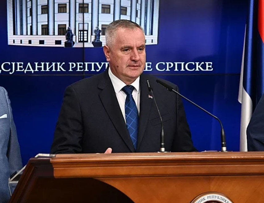 БАЊАЛУКА, 1. АВГУСТА /СРНА/ - Предсједник Владе Републике Српске Радован Вишковић изјавио је данас да ће Српска и њене институције учинити све да заштите своју уставну и дејтонску позицију након што је потврђена првостепена пресуда предсједнику Републике.