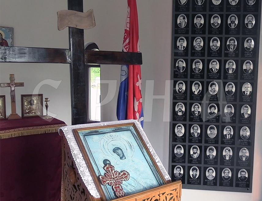 EAST SARAJEVO, AUGUST 4 /SRNA/ – Neither the sacrifice of Serb soldiers nor of the people of the Sarajevo region, who left their centuries-old homes, must be in vain, Republika Srpska must be preserved, it was emphasized today in Vojkovići during a commemoration of the 33rd anniversary of the defense of Vojkovići, Grlica, and Krupac.