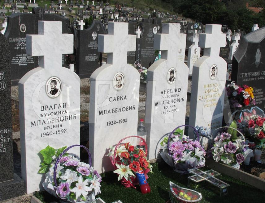 Несрећа Љубомира Млађеновића, Србина из Јежестице, јасно осликава понављање историје и континуирано настојање затирања трагова српског постојања. Први пут је у нападу муслиманских зликоваца остао без породице 1942. године, а други пут 1992. године. Једном његовом сину одсјекли су главу, а потом је шутирали на стадиону у Сребреници. Умро је од туге 1994. године.