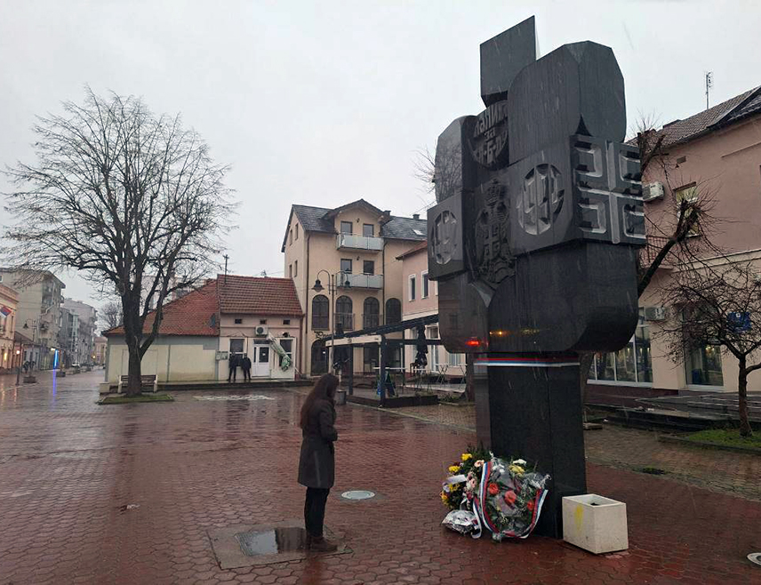 ШАМАЦ, 18. АВГУСTА /СРНА/ - У Шамцу је почело снимање документарног филма о Другој посавској бригади Војске Републике Српске, што је заједнички пројекат Клуба историчара "Посавина" и Борачке организације општине Шамац.