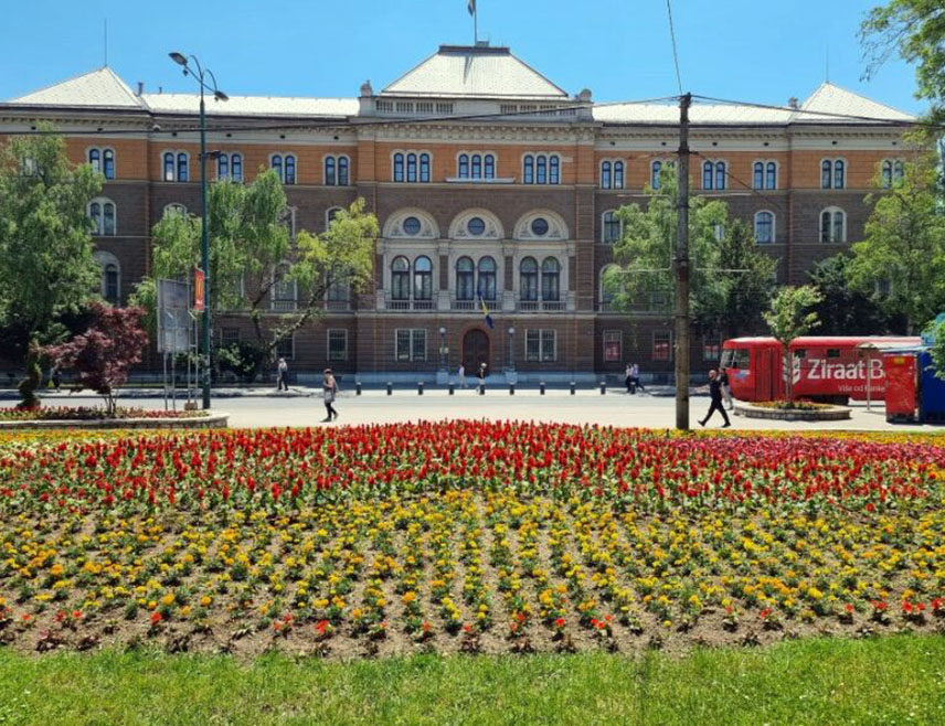 САРАЈЕВО, 25. АВГУСТА /СРНА/ - Редовна сједница Предсједништва БиХ требала би да буде одржана данас.