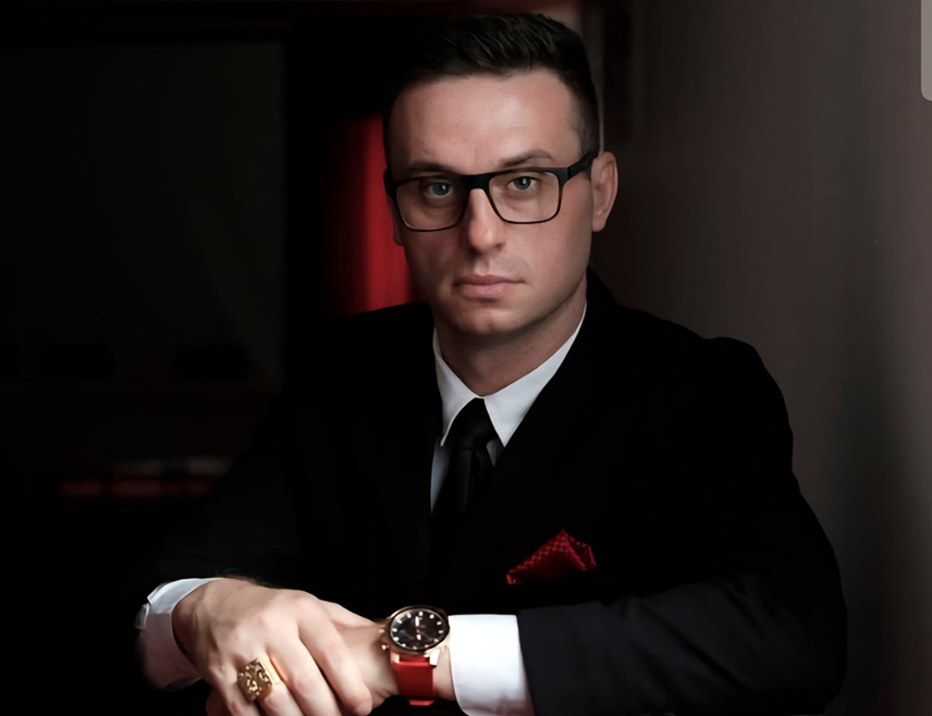 БИЈЕЉИНА, 25. АВГУСТА /СРНА/ - Не треба демонизовати игрице, него научити дјецу како да их користе као алат – за учење, сарадњу и будућу каријеру, истакао је програмер Михајло Максимовић из Бијељине.