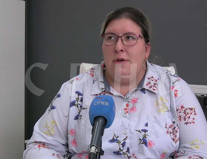 ИСТОЧНО САРАЈЕВО, 26. АВГУСТА /СРНА/ - Директор Градске развојне агенције Источно Сарајево Ања Крсмановић изјавила је Срни да ова агенција реализује четири пројекта, од којих је посебно значајан развој апликације "берза рада" која ће бити предата Заводу за запошљавање Републике Српске.