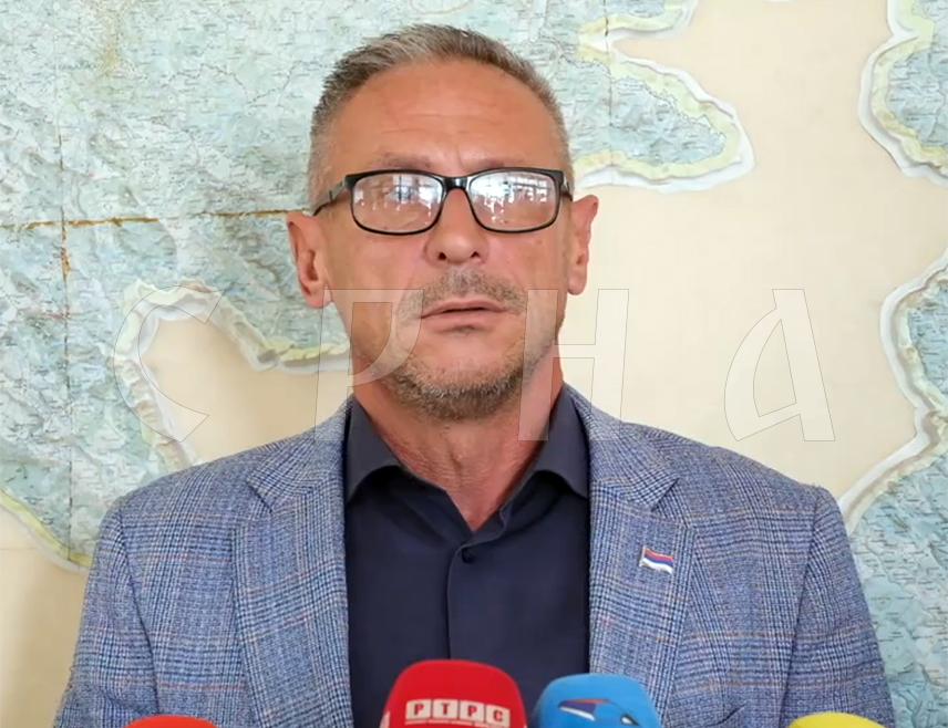 БАЊАЛУКА, 28. АВГУСТА /СРНА/ - Предсједник Борачке организације Републике Српске /БОРС/ Радан Остојић рекао је да је на консулацијама са мандатаром Савом Минићем изнесен став БОРС-а да је за очување Републике Српске потребно национално јединство и помирење.