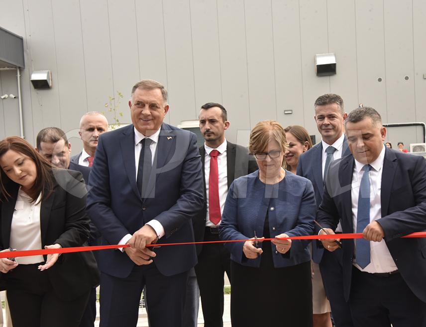 LAKTAŠI, AUGUST 29 /SRNA/ – The President of Republika Srpska Milorad Dodik emphasized today in Laktaši that only people who invest in education can count on a secure future.