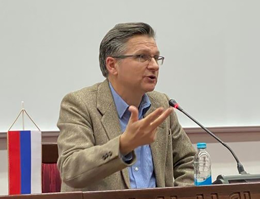 BELGRADE, AUGUST 30 /SRNA/ - Historian Miloš Ković told SRNA that the latest decisions coming from Sarajevo are a continuation of the effort to strip the Serb people in BiH of all sovereignty and the right to decide their own fate, stressing that the survival of Republika Srpska and Serbs in BiH is the priority of all priorities.