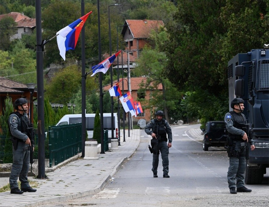 BELGRADE, SEPTEMBER 2 /SRNA/ – The so-called Kosovo police reportedly tore down the flag of the Serbian Women's Association of central Kosovo and the singing group Kosovke from Batus near Kosovo Polje at the Brnjak checkpoint.