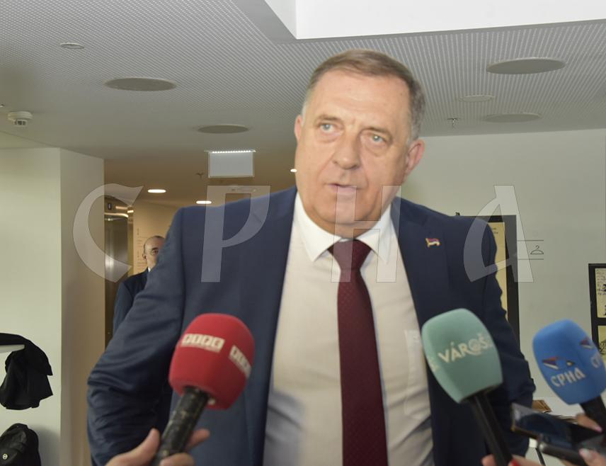 BUDAPEST, September 4 /SRNA/ - President of Republika Srpska Milorad Dodik said that the Serbian national community in Hungary has left a significant mark in culture, science, and all that constitutes the essence of a community.