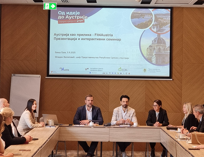 БАЊАЛУКА, 5. СЕПТЕМБРА /СРНА/ - Шеф Представништва Републике Српске у Аустрији Младен Филиповић истакао је да пројекат "Фит фор Аустрија", чији су резултати представљени данас у Бањалуци, значајно доприноси стварању стабилних и дугорочних привредних веза са Аустријом, те да би нови циклус требало да почне на јесен.